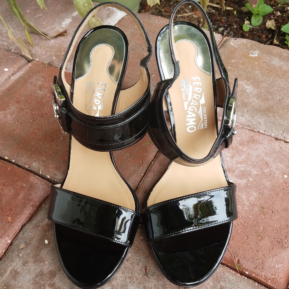 Womens Salvatore Ferragamo Slingback Sandals Heels